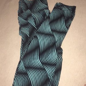 Funky Lularoe leggings